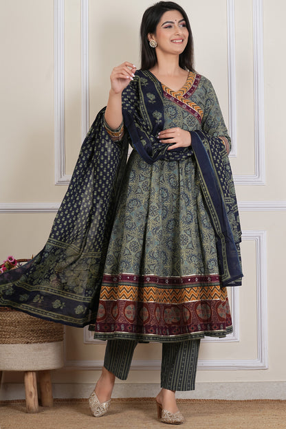 Tavajju Olive Green Ajrakh-Inspired Printed Cotton Three-Piece Set