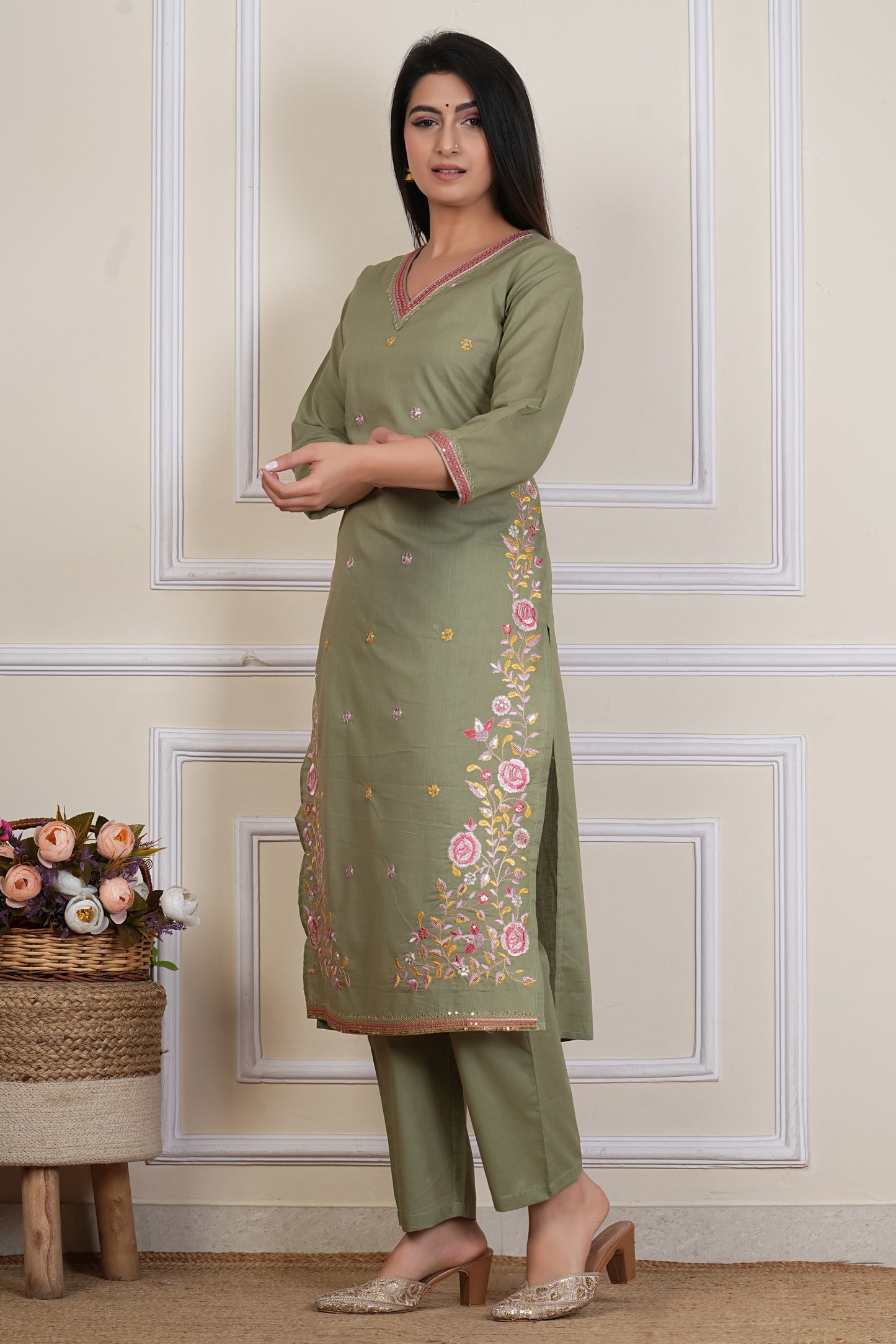 Tavajju | Olive Green Embroidered Straight Kurta Set with Pants